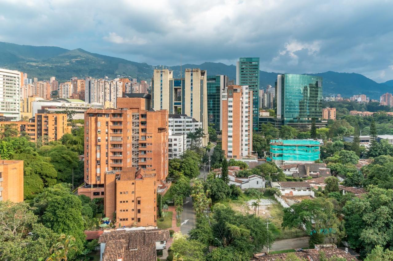 Apartamentos Go Living & Suites By Housy Host Medellin Exterior photo